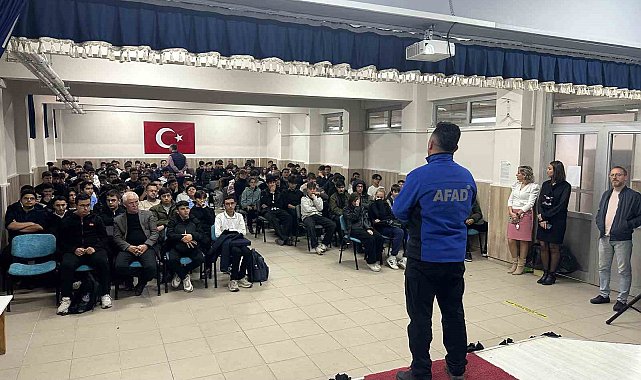 Öğrenciler afetler ve yangınlarla ilgili bilinçlendirildi