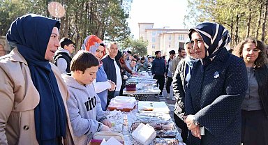 Öğrencilerden Filistin'e destek kampanyası