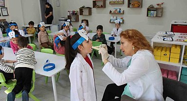Öğrencilere ağız ve diş sağlığı eğitimi verildi