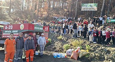 Öğrencilere yangın ve çevre bilinci konusunda yerinde bilgi verildi
