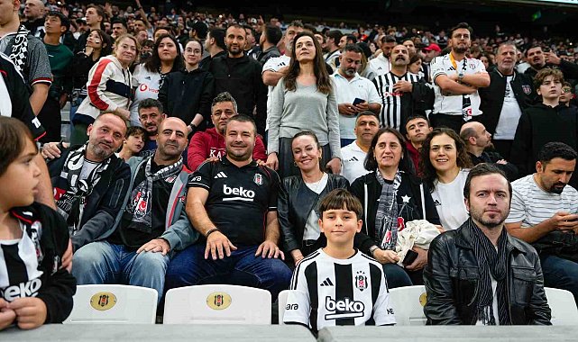 Öğretmenler, Tüpraş Stadyumu'nda ağırlandı