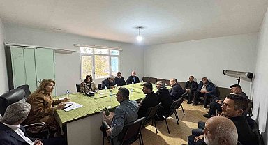 Ölmeztoprak'tan muhtarlarla istişare, hastanede umut buluşması ve öğretmenler günü programı