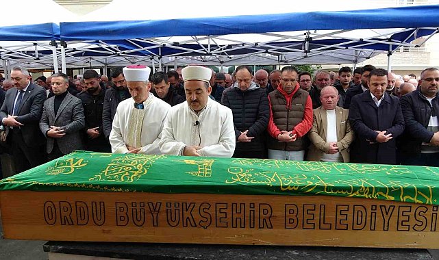 Ordu'da göçük altında kalan kamyon şoförü toprağa verildi