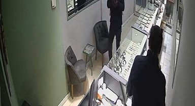 Ordu'daki kuyumcu soygunu kamerada