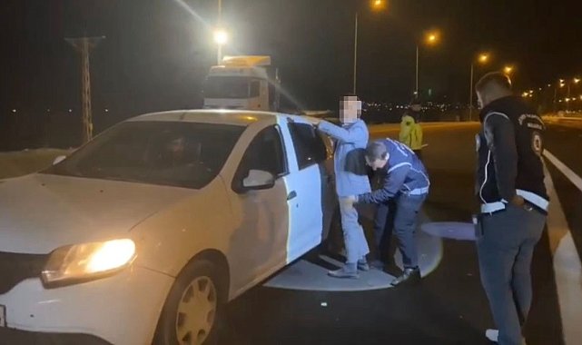 Osmaniye'de 9 düzensiz göçmen ve 3 organizatör yakalandı