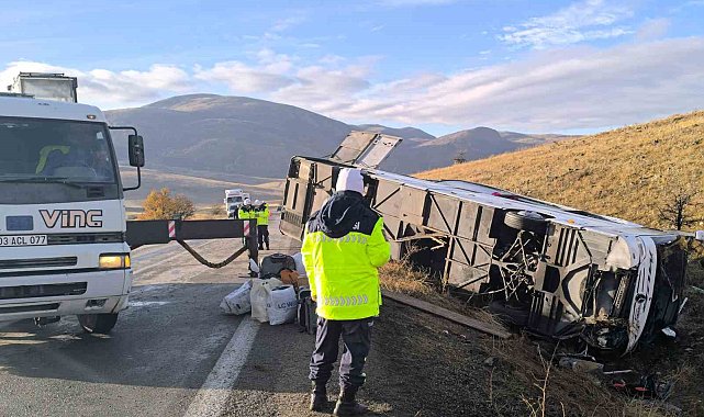 Otobüs kazasında ölenlerin kimlik tespit çalışmaları sürüyor