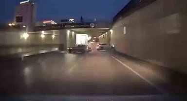 Otomobiliyle makas atarken kaza yaptı: O anlar araç kamerasında