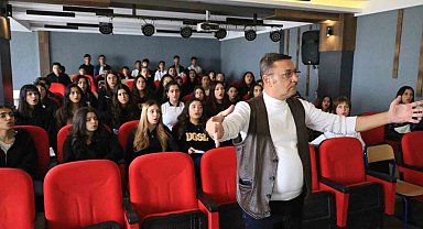 Özel günler, Güzel Sanatlar Lisesi öğrencileriyle anlam buluyor