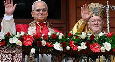 Papa 14. Leo İstanbul'dan Beyrut'a uçtu... 4 günlük Türkiye programı sona erdi