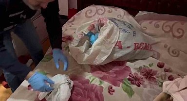 Patates çuvallarına gizlenmiş 14 kilo 40 gram esrar ele geçirildi, 2 kişi tutuklandı