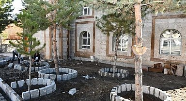 Patnos Belediyesi hizmette hız kesmiyor