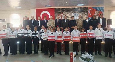 Patnos'ta 24 Kasım öğretmenler günü etkinliklerle kutlandı