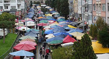 Pazarcıların tutumları marketlere yönlendiriyor, para şehir dışına çıkıyor