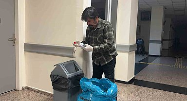 Plastikleri toplayıp umuda dönüştürüyor