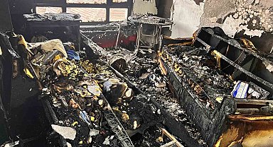 Psikolojik sorunları olduğu iddia edilen kişi evini ateşe verdi, balkona çıkıp izledi