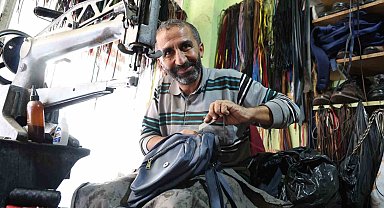 "Fakirin atlayışı da fakir" videosu viral olan ayakkabı boyacısı: "Çocuklarımı mutlu etmek için her yıl tatile giderim"