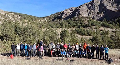 "Öğretmenler Günü" için 15 kilometrelik yürüyüş