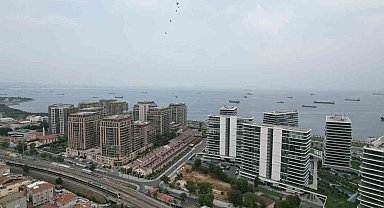 "Türkiye zengin Arapları beklerken zengin Türkler Dubai'ye gitti"