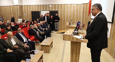 "Yaşayan İnsan Hazinesi" unvanına sahip çini sanatçısı Hamza Üstünkaya için DPÜ'de anma töreni düzenlendi