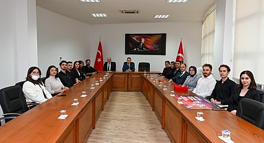 Rektör Topal, Teknofest 2025 ve Türkiye 2053 yarışmalarında dereceye giren öğrencileri tebrik etti