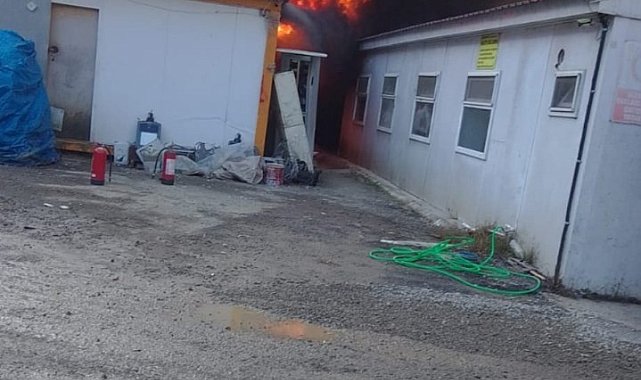 Rize'de şantiyede yangın