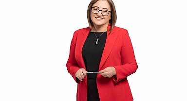 Şahin: "Geleceğimizi aydınlatan en büyük güç öğretmenlerimizdir"