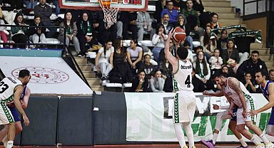 Sakarya Büyükşehir basket takımı namağlup unvanını korumak için parkeye çıkacak
