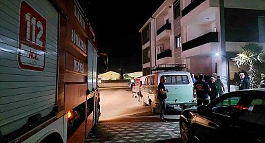 Sakarya'da 4 yaşındaki çocuk evde kilitli kaldı, itfaiye balkondan girdi