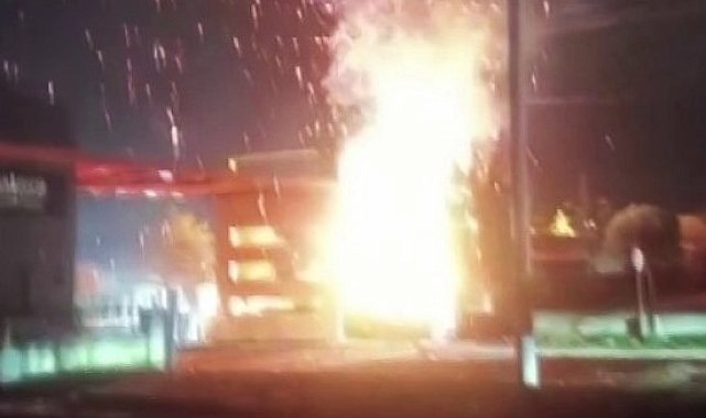 Sakarya'da OSB girişinde korkutan yangın