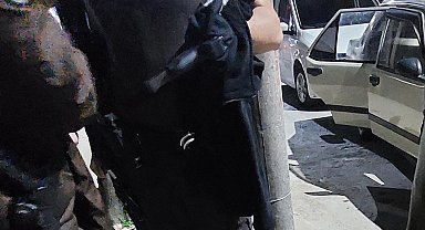 Sakarya'da polis uygulamasında ruhsatsız silah ele geçirildi