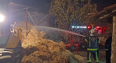 Samanlık yangını korkuya neden oldu