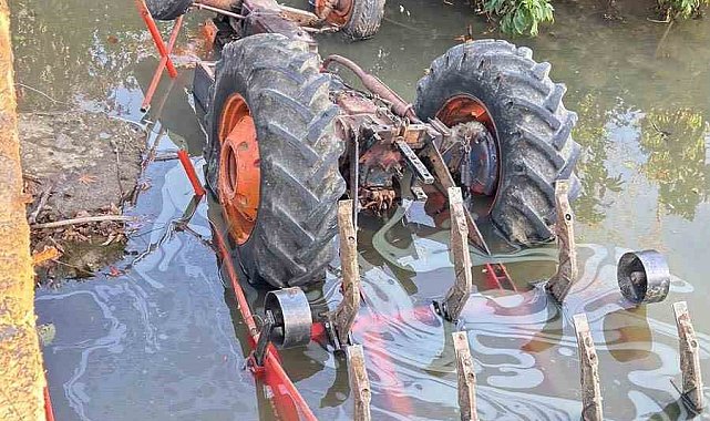 Samsun'da traktör sulama kanalına devrildi