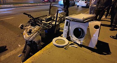 Sancaktepe'de otomobil ile motosiklet çarpıştı: 1 yaralı