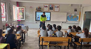 Sarıgöl'de öğrencilere trafik eğitimi verildi