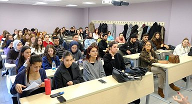 SBF'de "Yerel Yönetimlerde Sosyal Hizmet" semineri düzenlendi