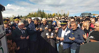 Şehit astsubay için baba ocağından helallik alındı