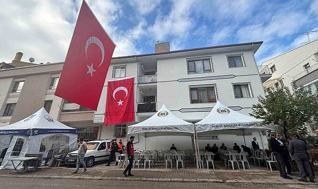 Şehit Pilot Cüneyt Kandemir'in baba ocağına ateş düştü