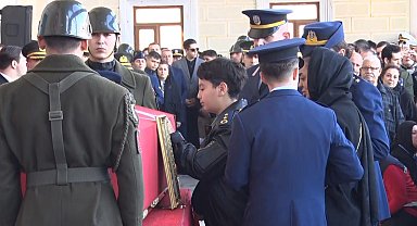 Şehit Pilot Yarbay Gökhan Korkmaz'ın İstanbul'da son yolculuğuna uğurlandı