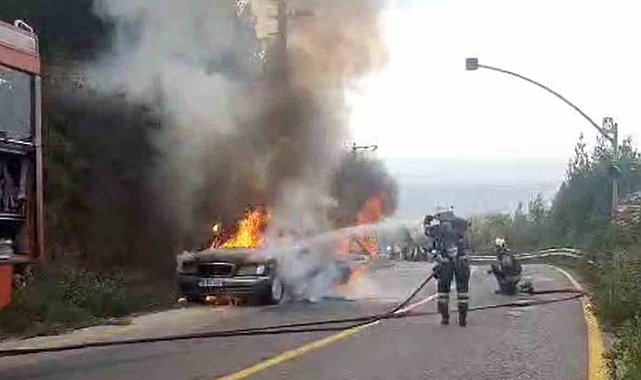 Seyir halindeki otomobil alevlere teslim oldu