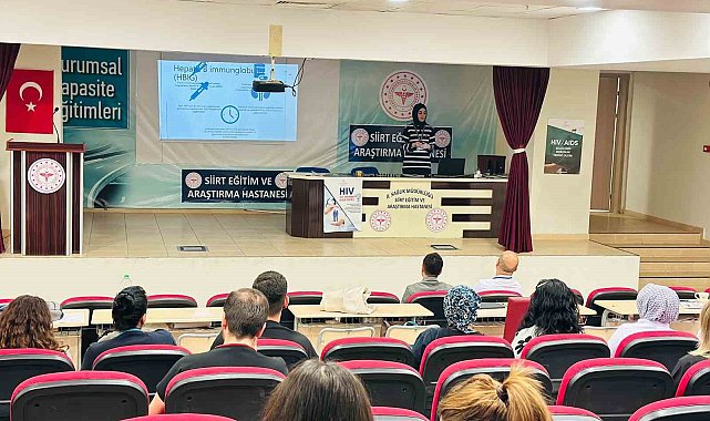 Siirt'te hastane personellerine kan yoluyla bulaşan hastalık eğitimi