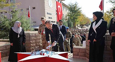 Siirt'te helikopter kazasında şehit olan 17 asker dualarla anıldı