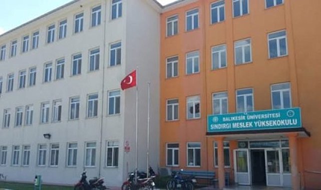 Sındırgı'da depremden etkilenen öğrenciler Balıkesir'de eğitim alacak
