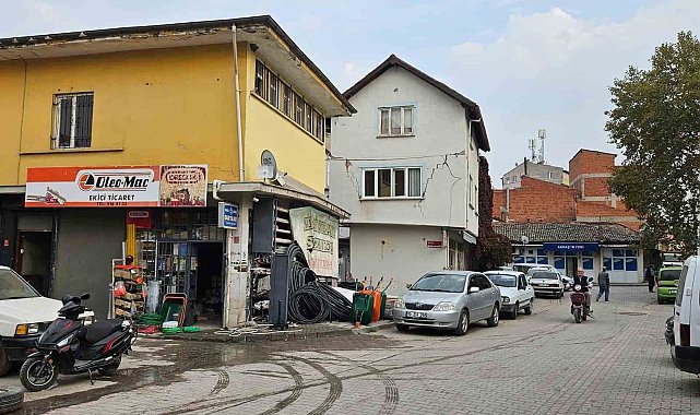 Sındırgı'da depremler sürüyor