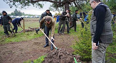 Sındırgı'da Milli Ağaçlandırma Günü'nde fidanlar toprakla buluştu