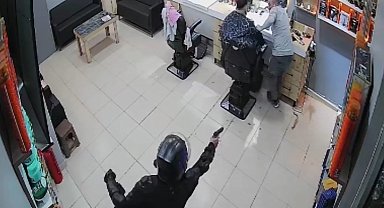 Sinop'ta berber dükkanına silahlı saldırı: O anlar kamerada