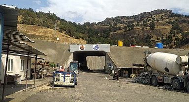 Şırnak-Van yolunda çalışmalar hızlandı