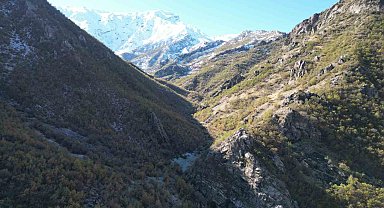 Şırnak'ta 3 bin rakımlı karlı dağlar mest etti