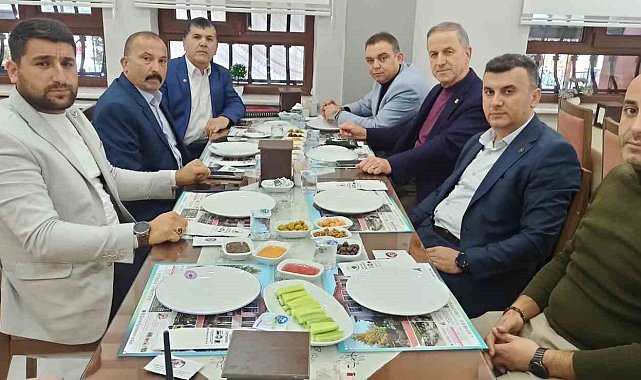 Siyasi parti temsilcileri istişare toplantısında bir araya geldi