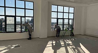 Söke'de yeni kaymakamlık binasında hazırlıklar sürüyor