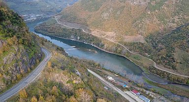 Suat Uğurlu Barajı'nda bakım tamamlandı, su salımına başlandı